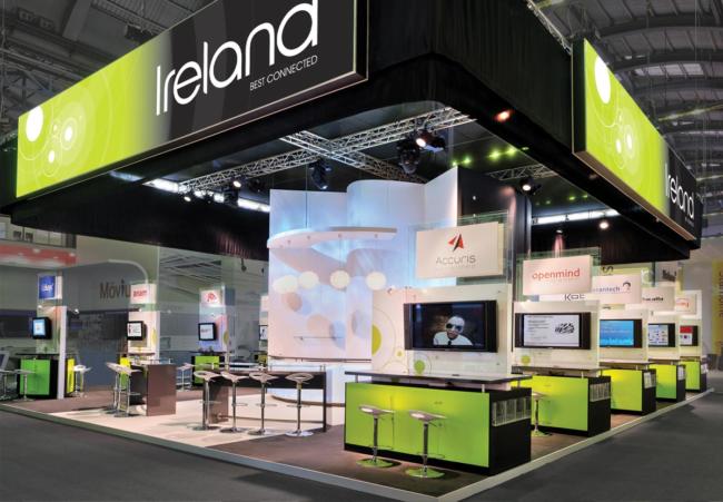 stand 11