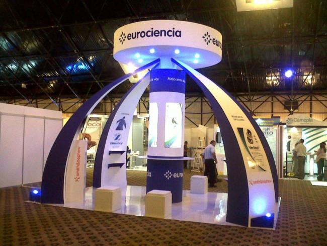 stand 82